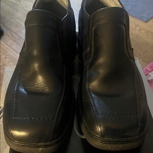 GBX Black Men's Loafers